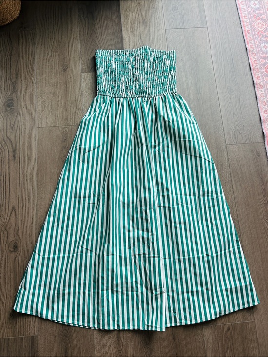 Tuckernuck Dresses & Skirts - Tuckernuck Moon River Green & White Stripe Smocked Maxi NWoT size Medium